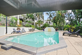 Waves & Wonders Ocean view apartment
